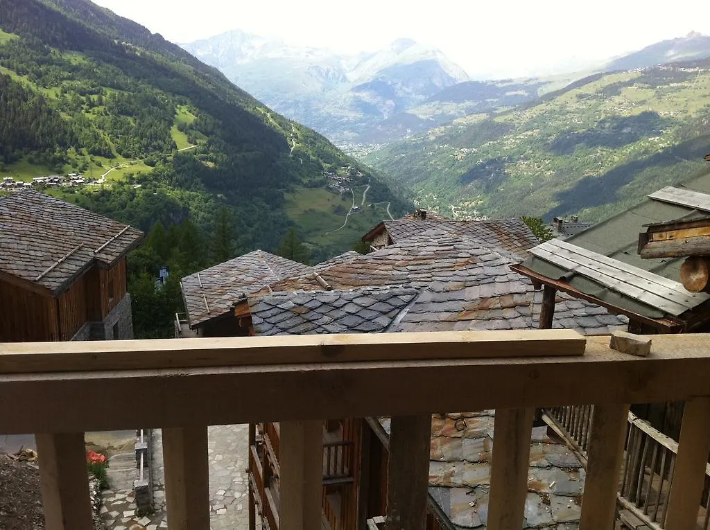 Black Diamond Sainte Foy Chalets