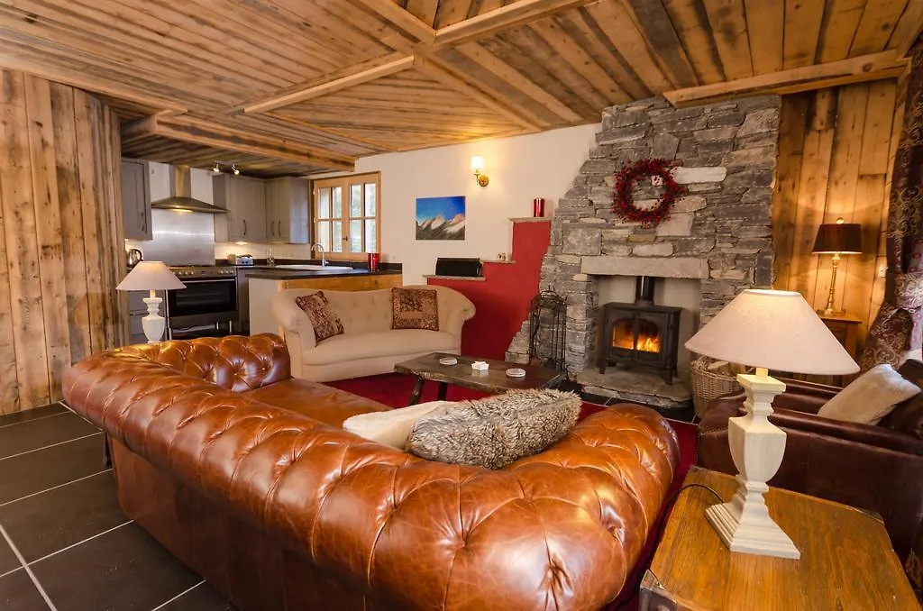 Black Diamond Sainte Foy Chalets 4*, 생트 푸아 타랑테즈